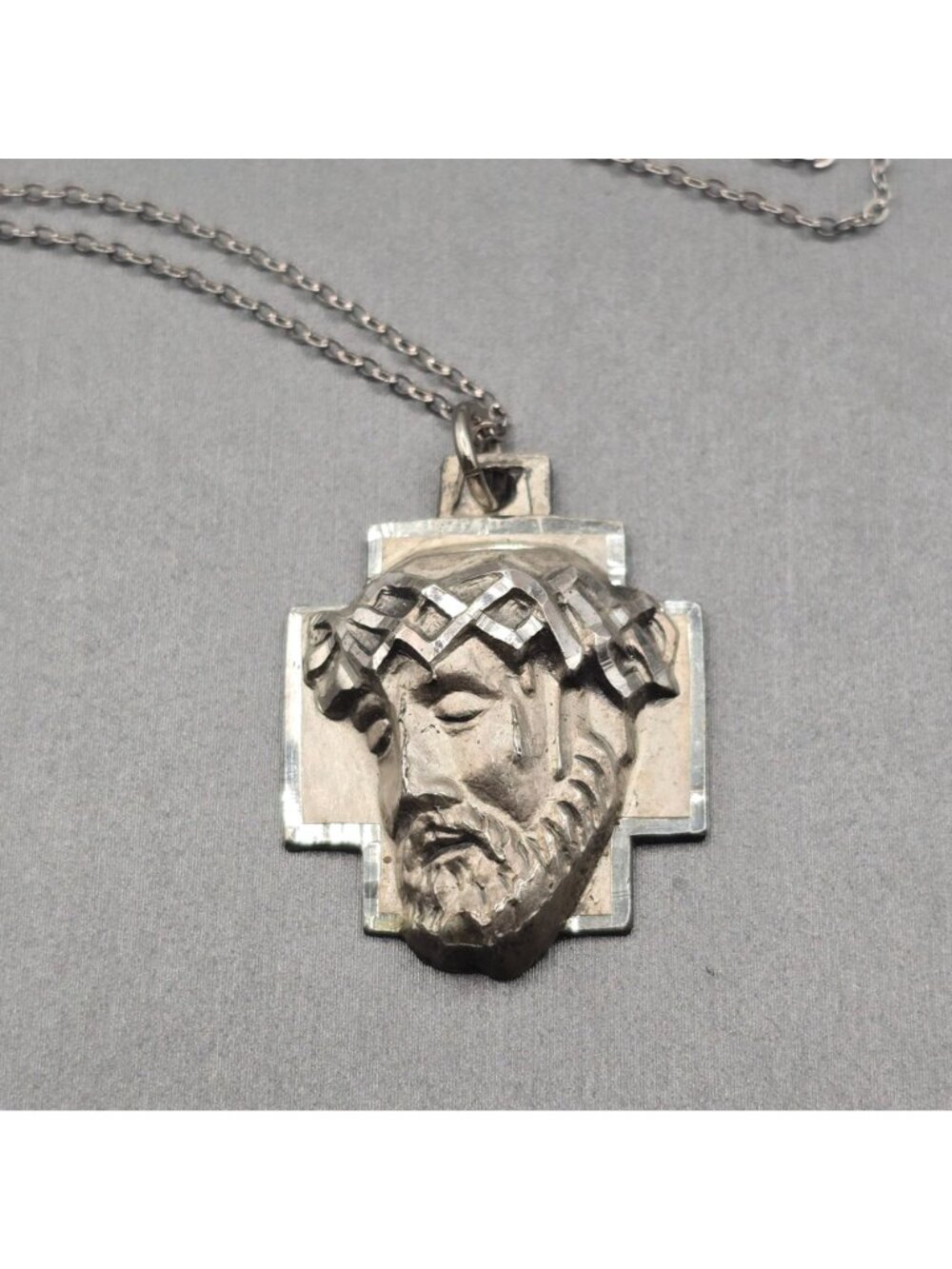 Vintage Chapel Sterling Silver Agony of Christ Pendant Necklace Brutalist 1976 - Picture 6 of 15